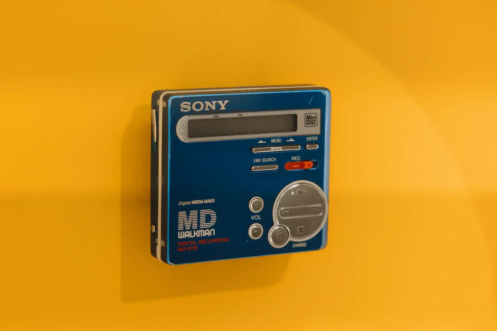 Capa do artigo: Do Walkman ao Smartphone: Gadgets que Marcaram Gerações!