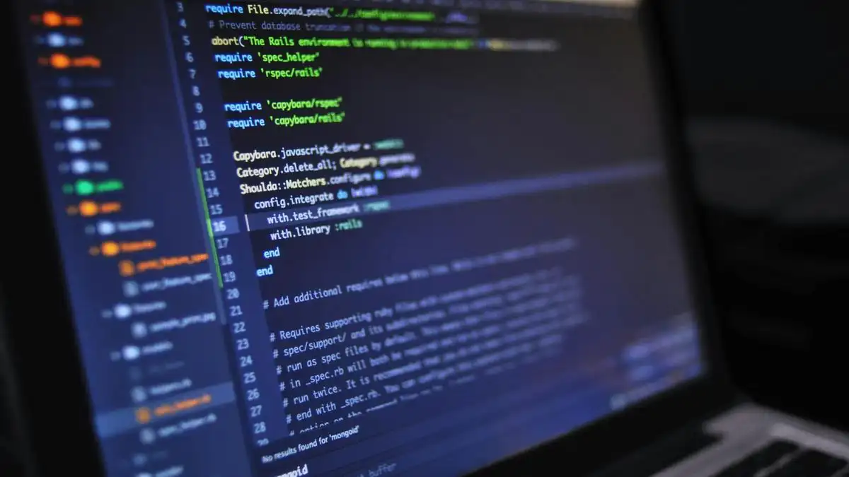 Capa do artigo: Melhores linguagens para Dev Júnior em 2025
