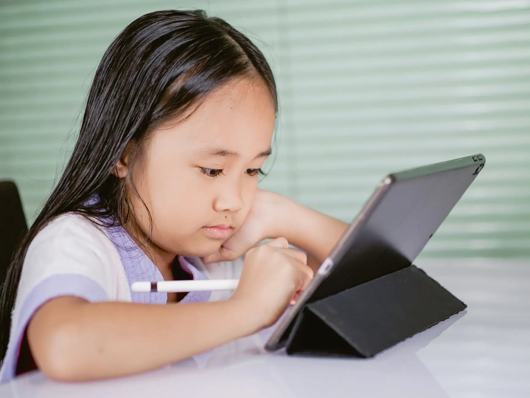 Cidadania digital nas escolas e educação digital: como ensinar e promover boas práticas
