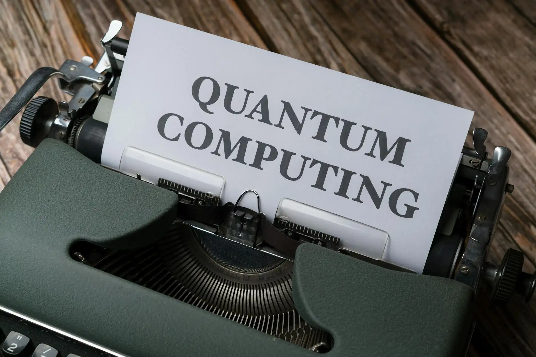 Capa do artigo: Quantum Computing em 2025: O Salto Quântico da Tecnologia