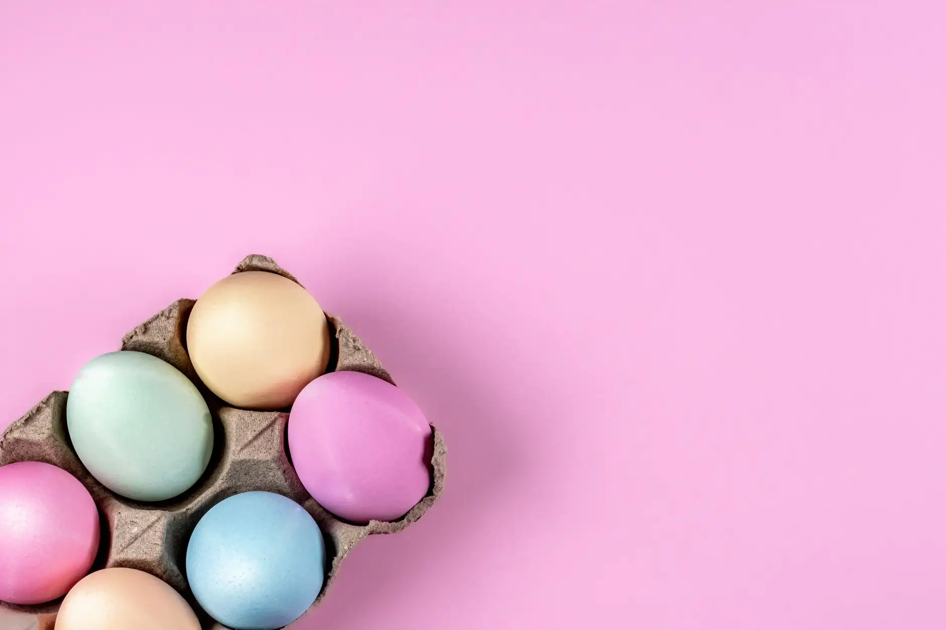 Capa do artigo: Software Fantasma: Easter Eggs e Funções Secretas em 2025