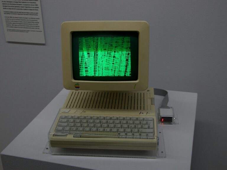 História da Computação: Do Ábaco aos Supercomputadores