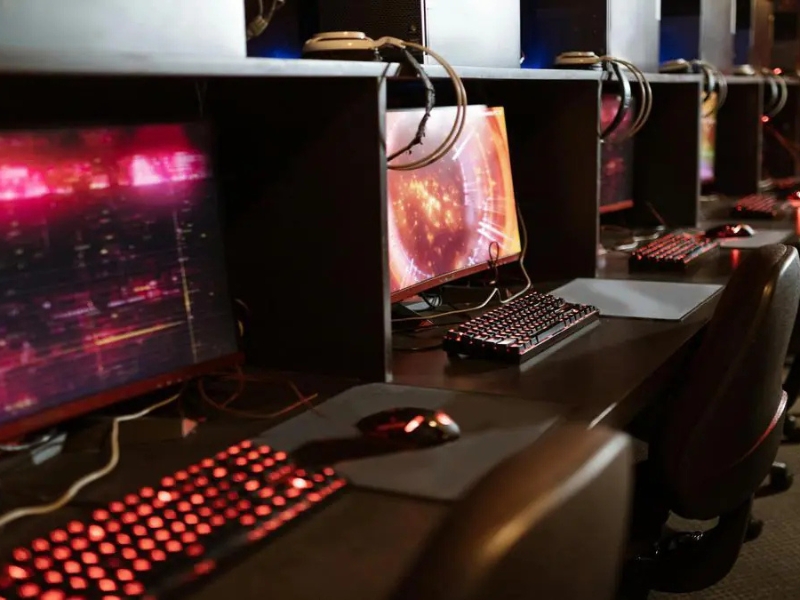 entenda-qual-a-diferenca-de-um-monitor-gamer-para-um-normal